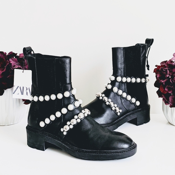 NWT Zara pearl and silver studded moto boots - Picture 16 of 16